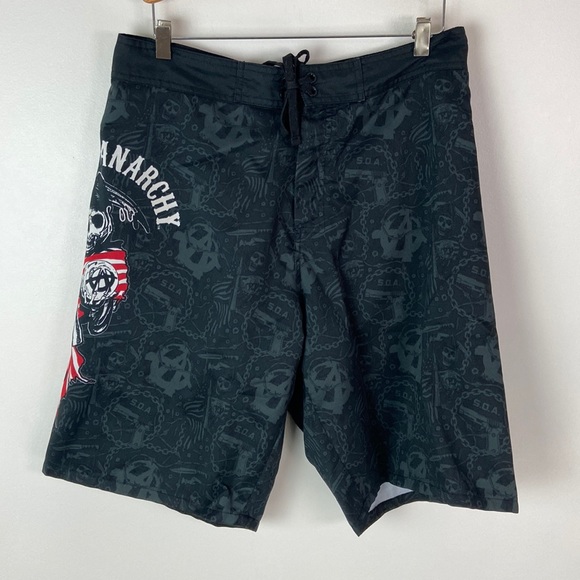 ✨3/$25✨ Sons Of Anarchy Board Shorts - M - Picture 1 of 6